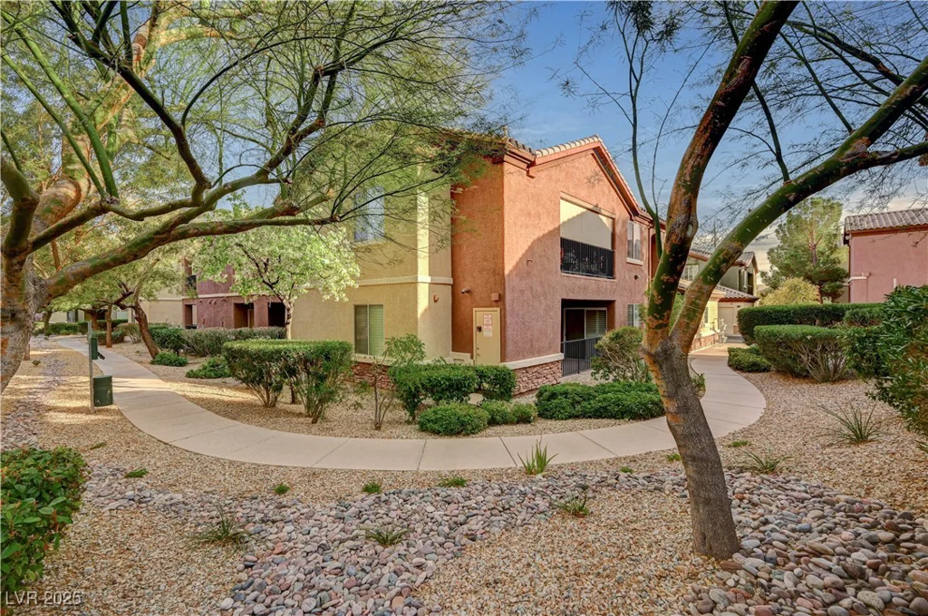 8324 Charleston, Las Vegas, NV 89117