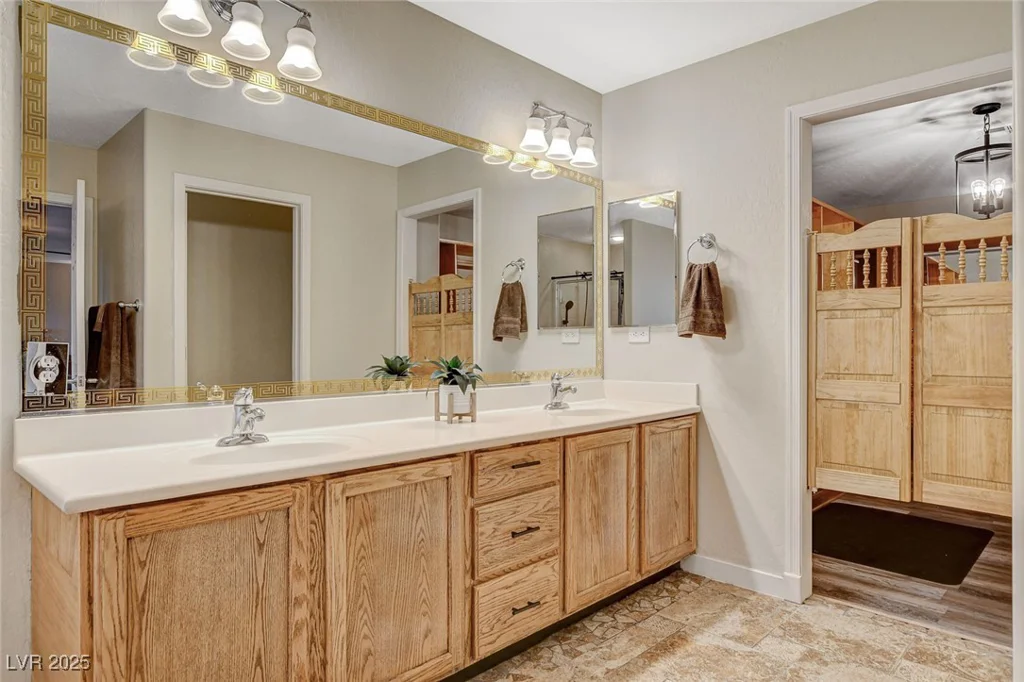 6828 Sumatra, Las Vegas, NV 89166