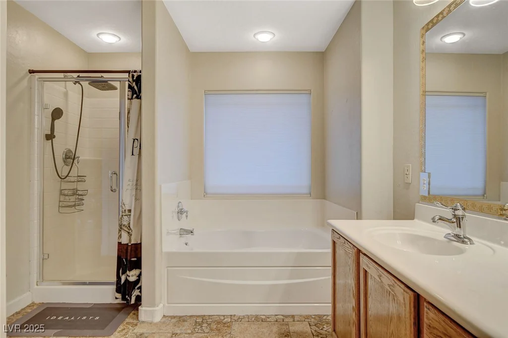 6828 Sumatra, Las Vegas, NV 89166