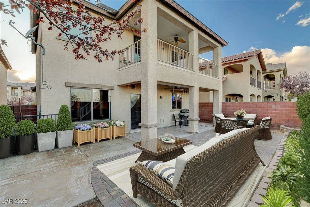 6828 Sumatra, Las Vegas, NV 89166