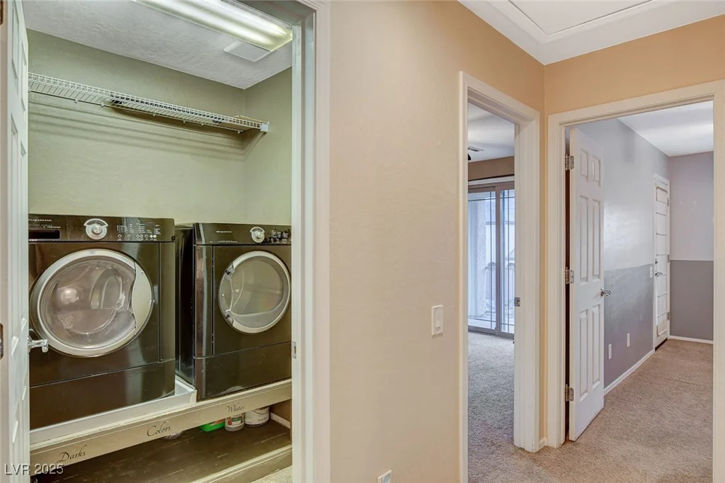 6828 Sumatra, Las Vegas, NV 89166