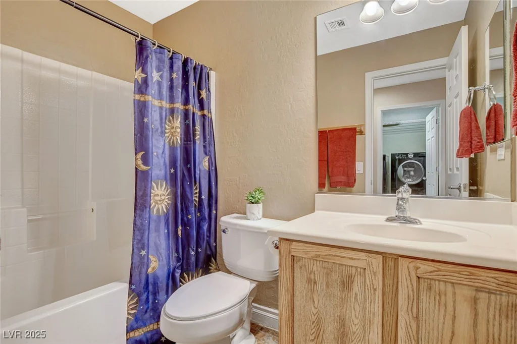 6828 Sumatra, Las Vegas, NV 89166