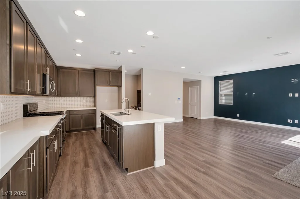 10619 Carnes, Las Vegas, NV 89166