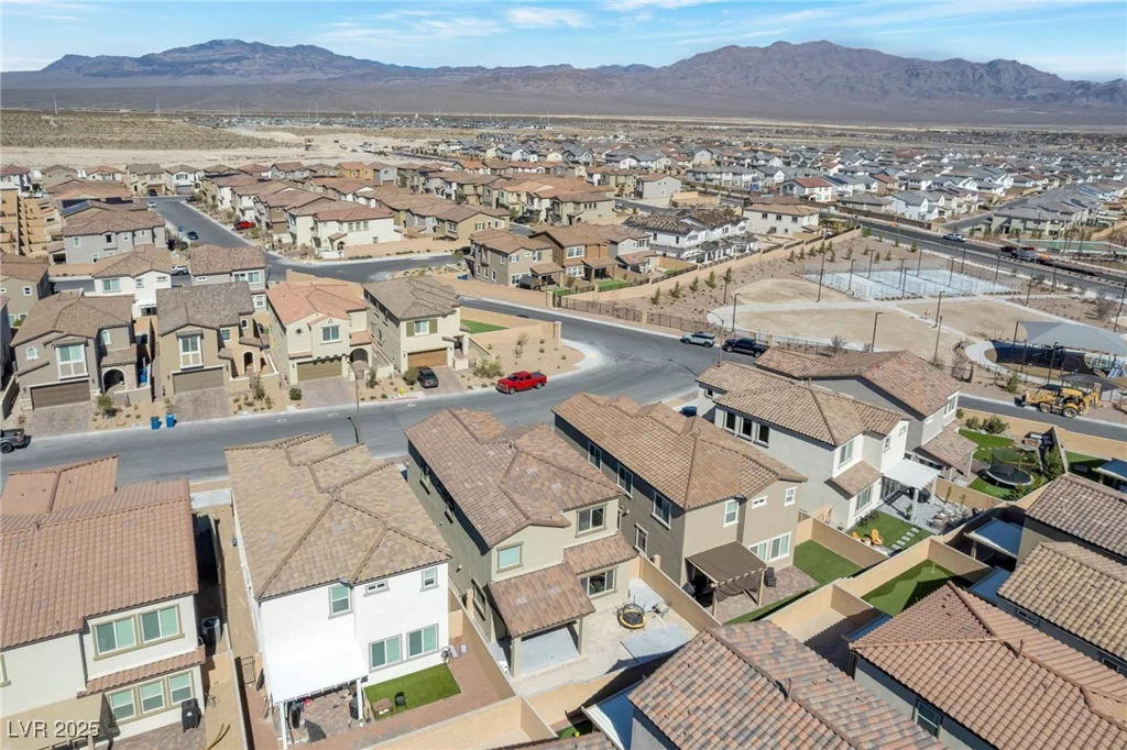 10619 Carnes, Las Vegas, NV 89166