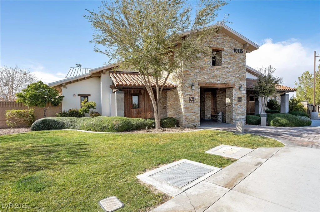 10619 Carnes, Las Vegas, NV 89166