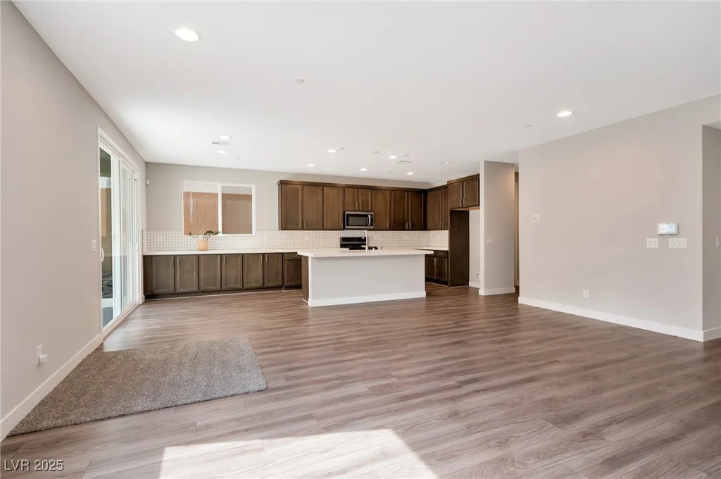 10619 Carnes, Las Vegas, NV 89166