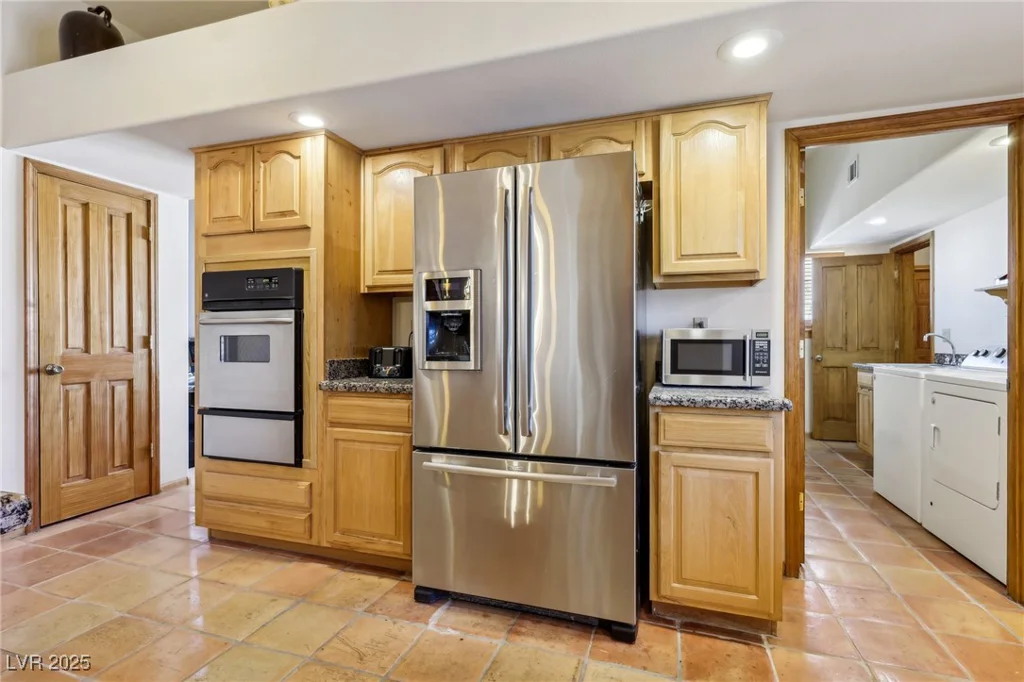 519 Racetrack, Henderson, NV 89015