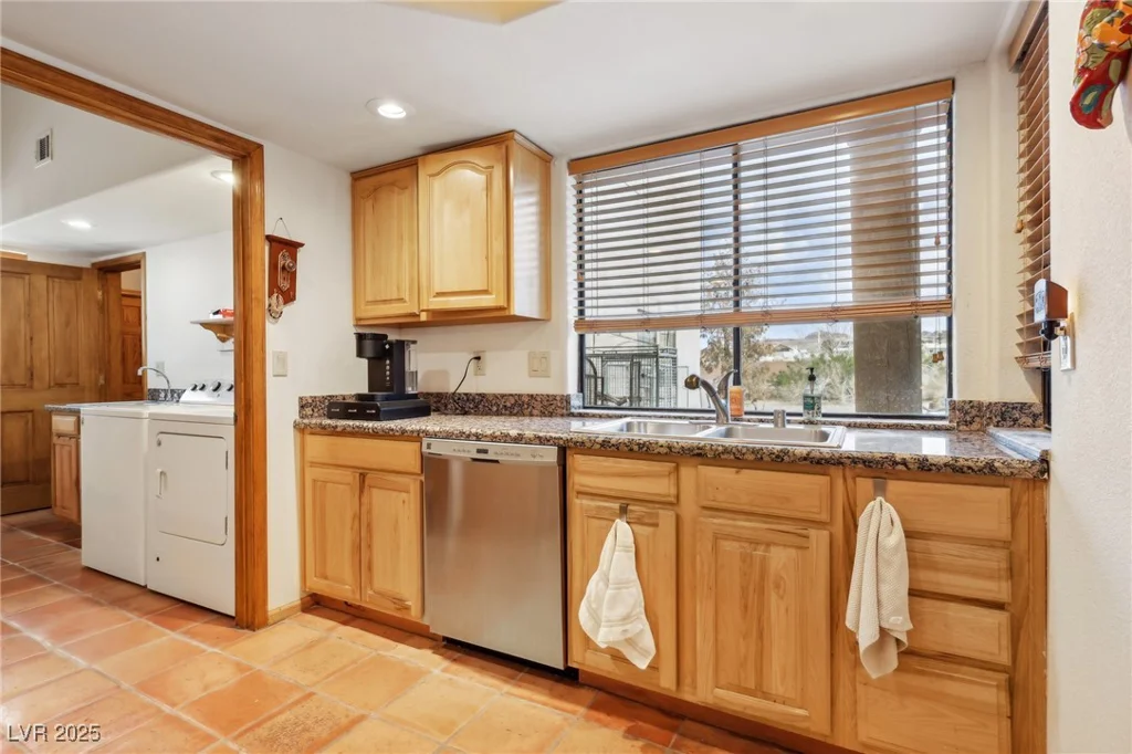 519 Racetrack, Henderson, NV 89015