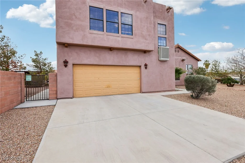 519 Racetrack, Henderson, NV 89015