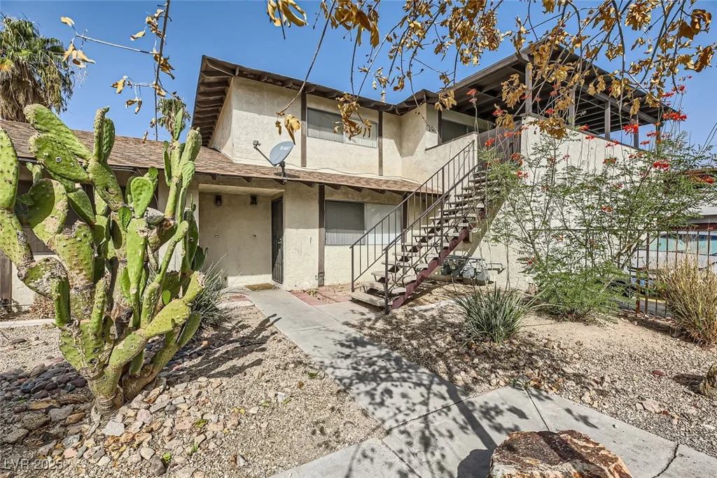 2916 Karen, Las Vegas, NV 89121