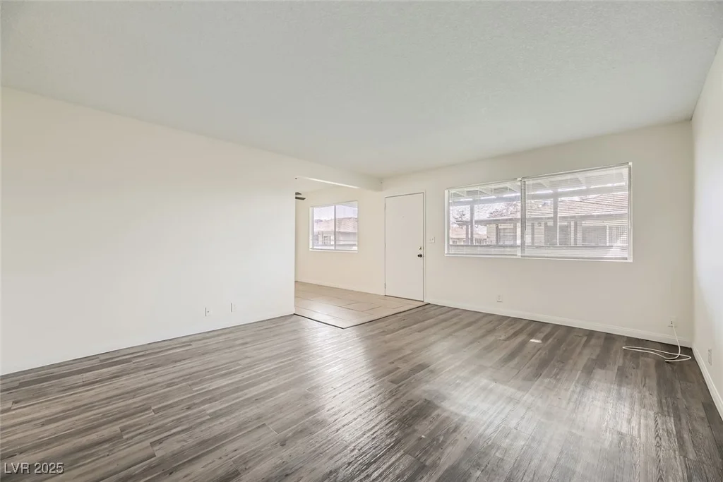 2916 Karen, Las Vegas, NV 89121