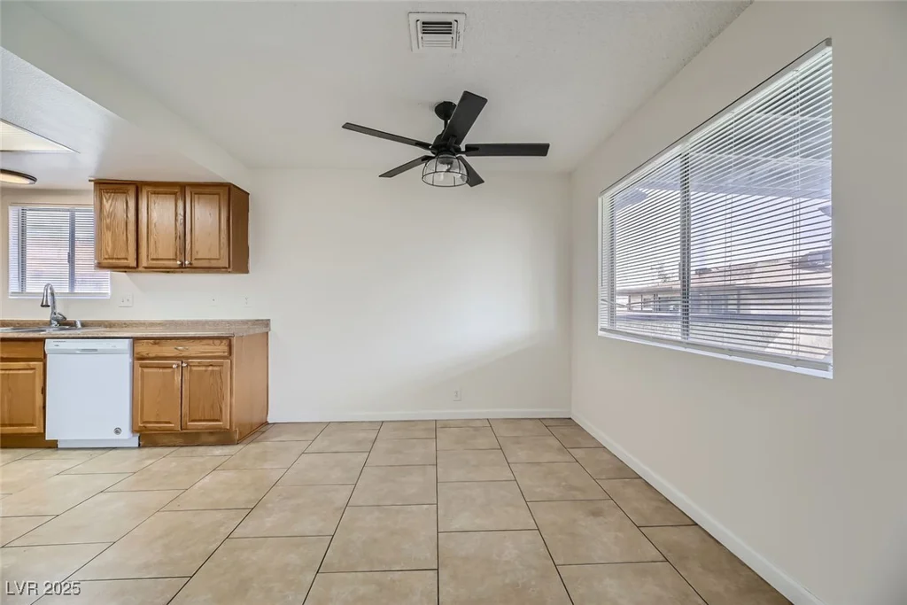 2916 Karen, Las Vegas, NV 89121