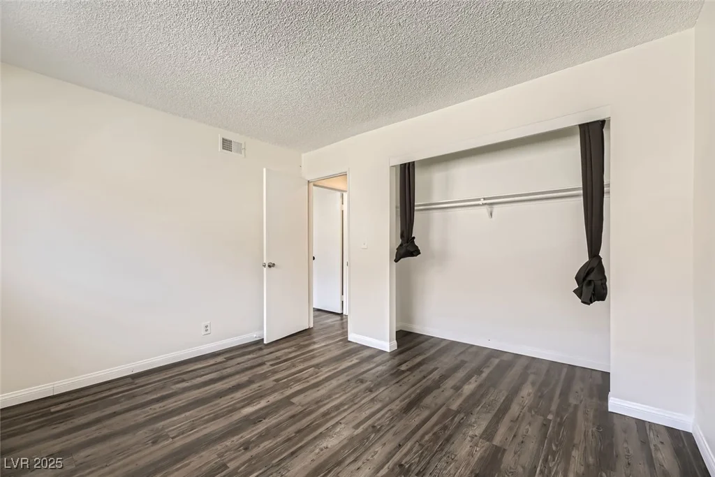 2916 Karen, Las Vegas, NV 89121