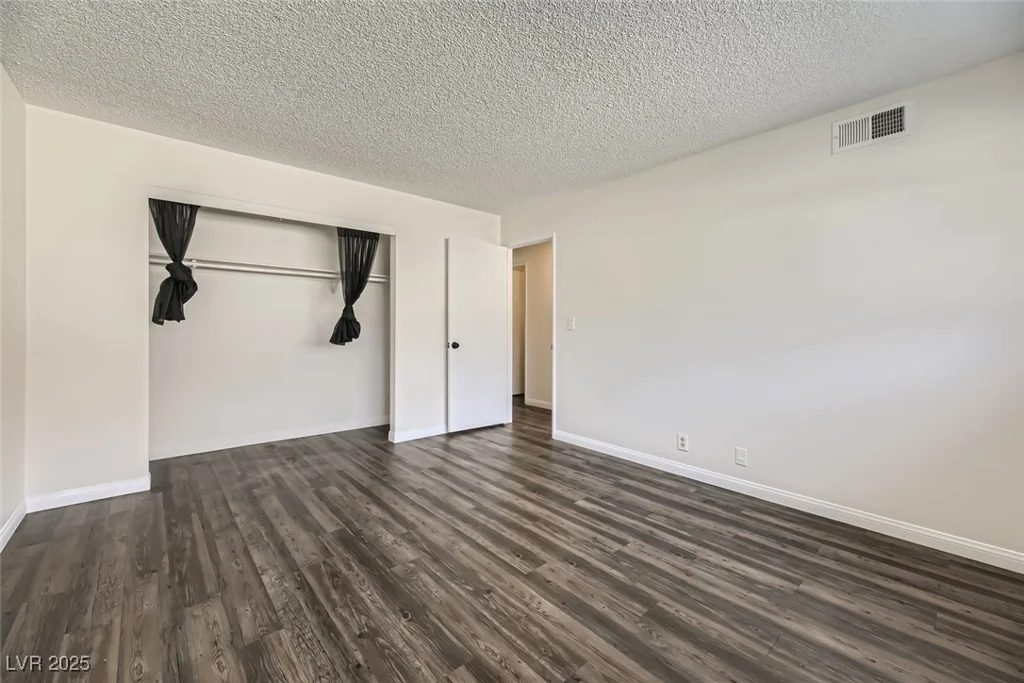 2916 Karen, Las Vegas, NV 89121