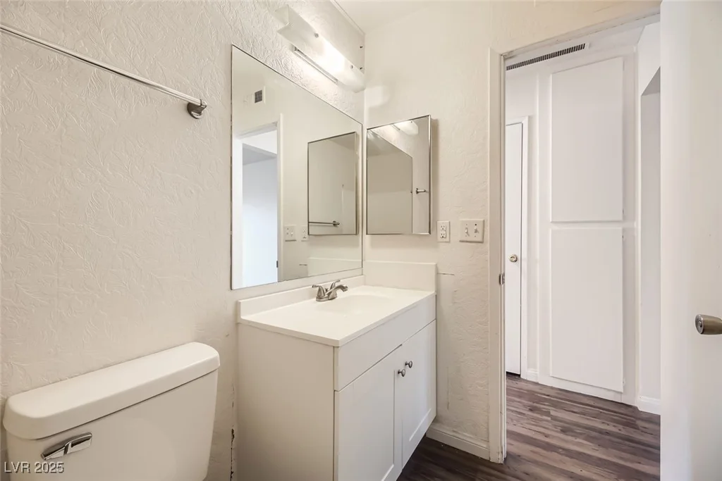 2916 Karen, Las Vegas, NV 89121
