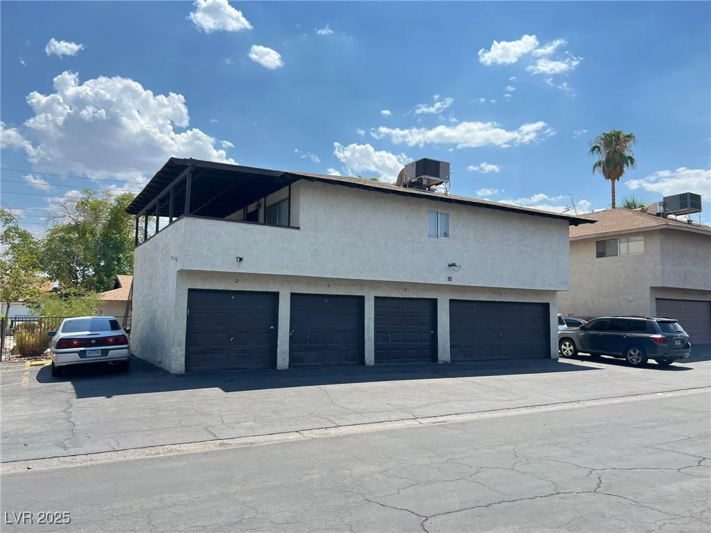 2916 Karen, Las Vegas, NV 89121