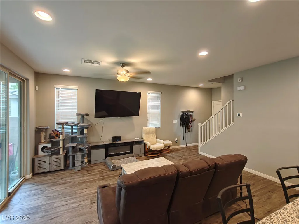 8105 Switchback Run, Las Vegas, NV 89166