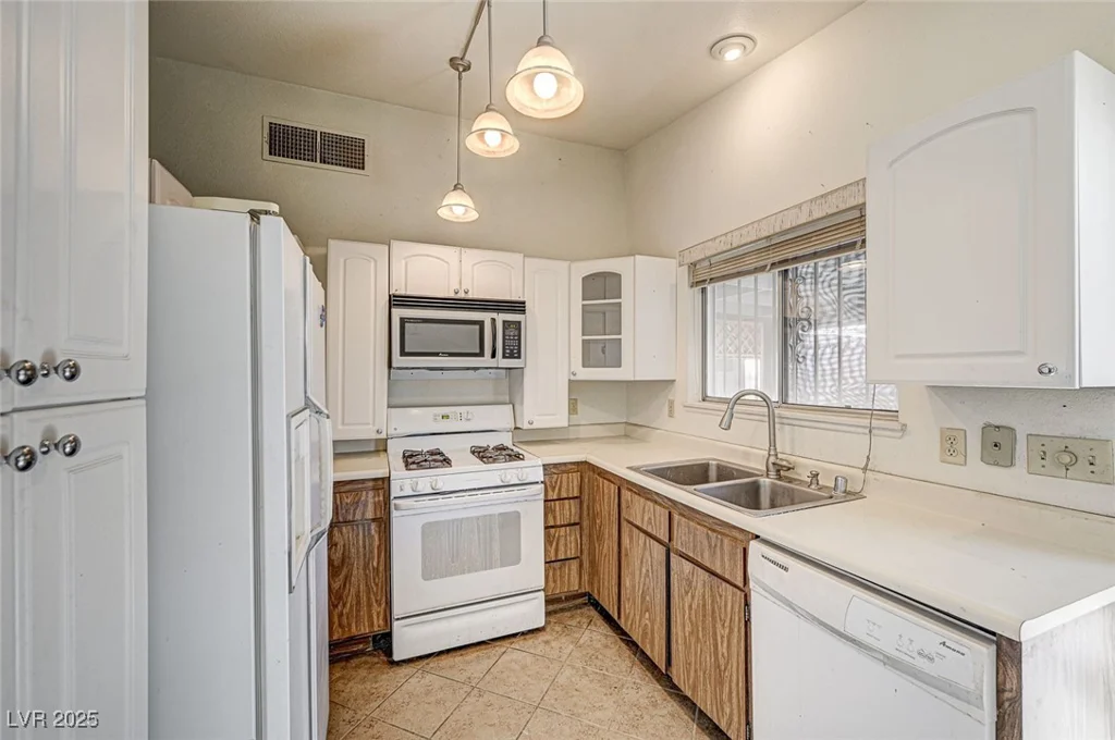 806 Fireweed, Henderson, NV 89002
