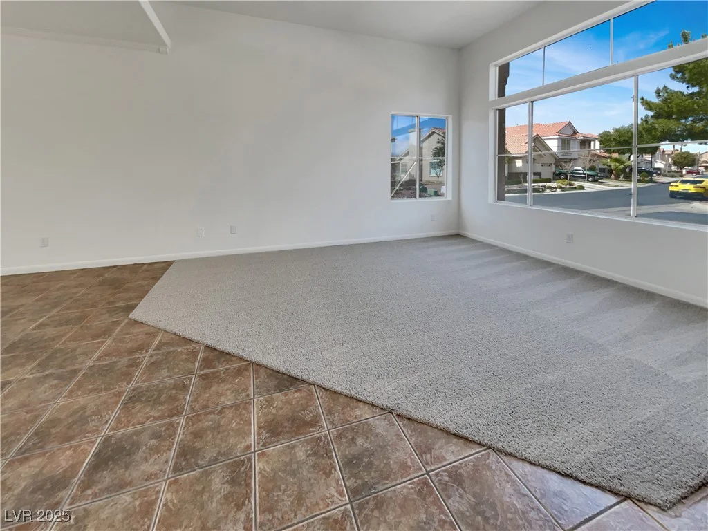 6913 Mill Creek, Las Vegas, NV 89149