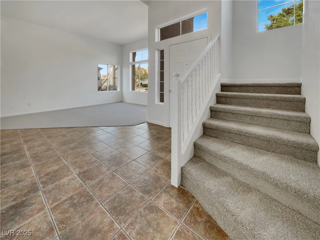 6913 Mill Creek, Las Vegas, NV 89149