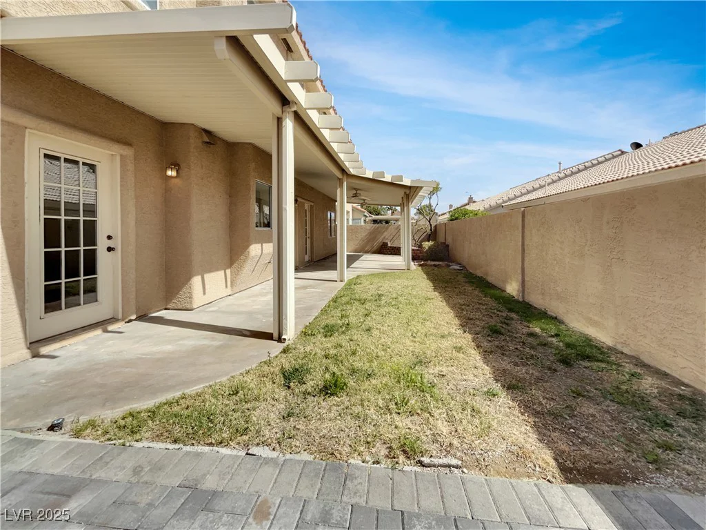 6913 Mill Creek, Las Vegas, NV 89149