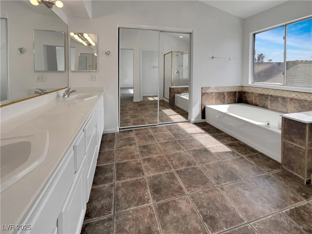 6913 Mill Creek, Las Vegas, NV 89149