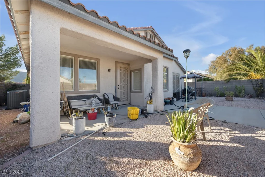 2804 Gallant Hills, Las Vegas, NV 89135