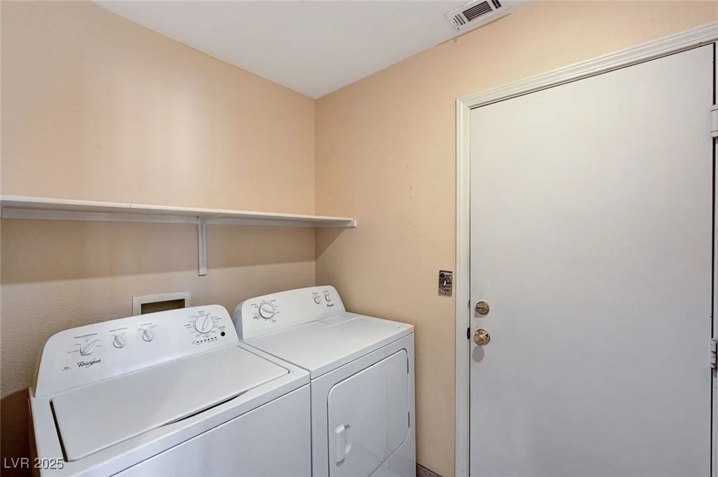 280 Pear Meadow, Henderson, NV 89012