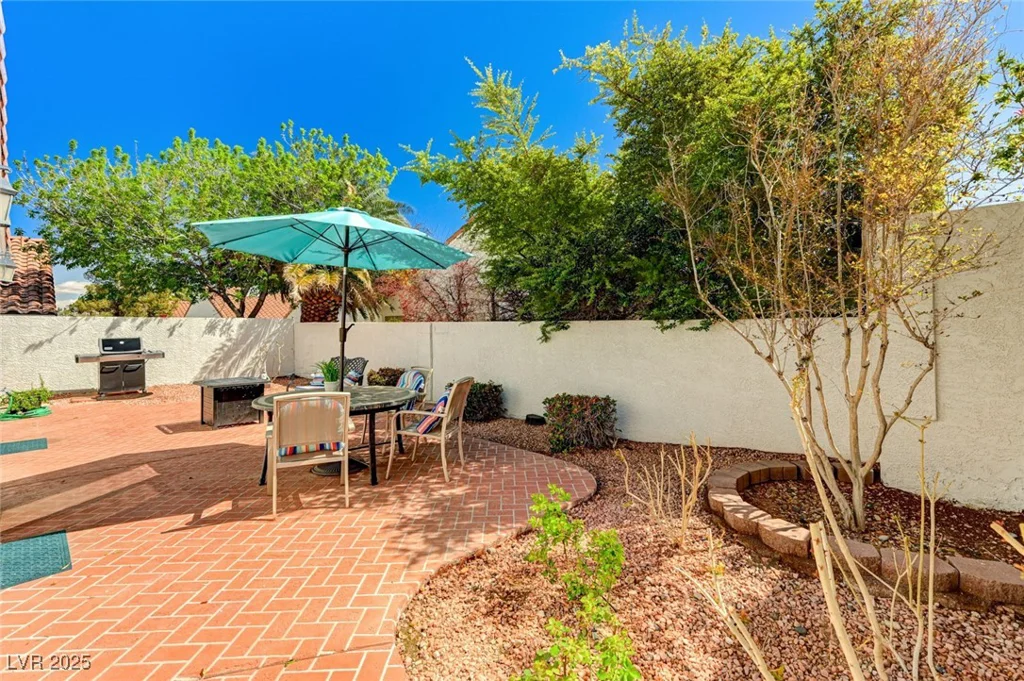 280 Pear Meadow, Henderson, NV 89012