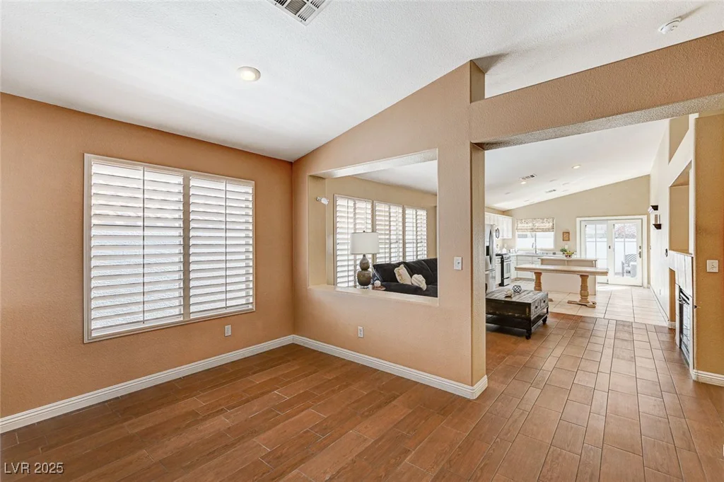 280 Pear Meadow, Henderson, NV 89012