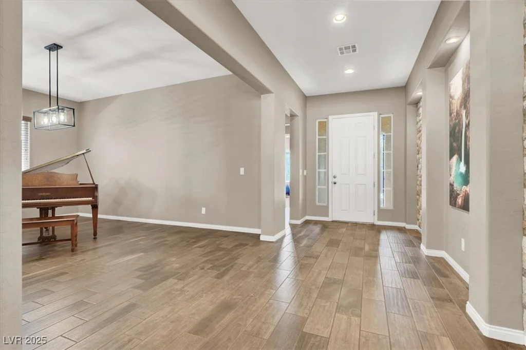 7420 Zonal, Las Vegas, NV 89131