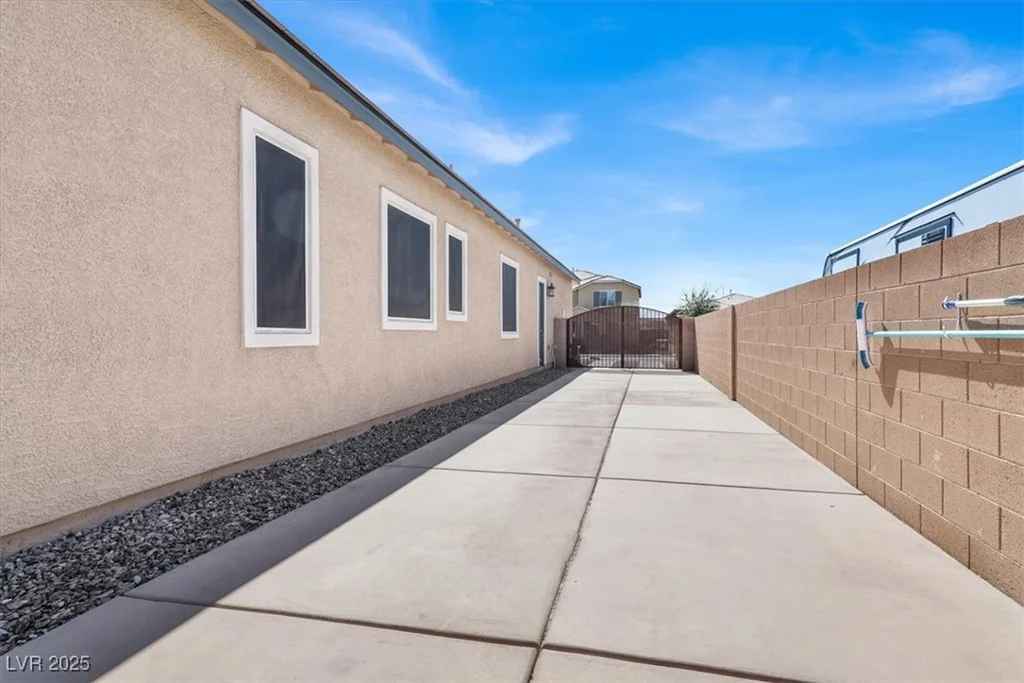 7420 Zonal, Las Vegas, NV 89131