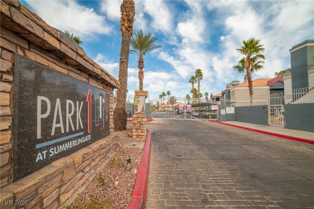 8600 Charleston, Las Vegas, NV 89117