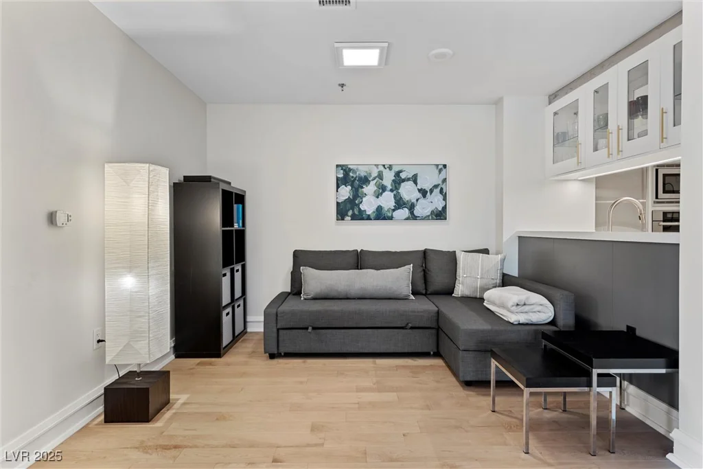 2700 Las Vegas, Las Vegas, NV 89109