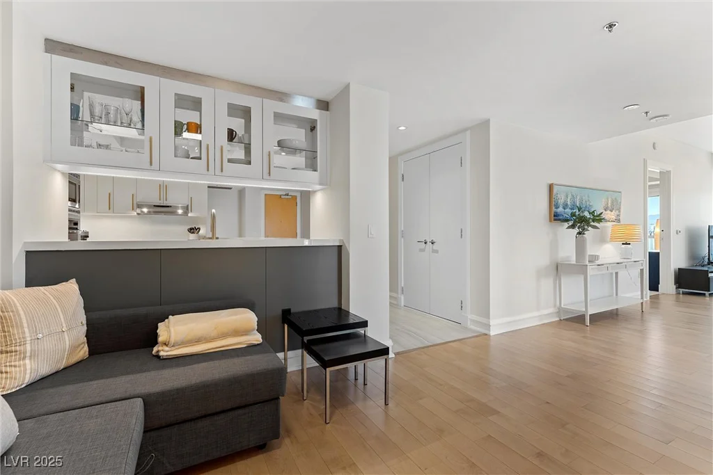 2700 Las Vegas, Las Vegas, NV 89109