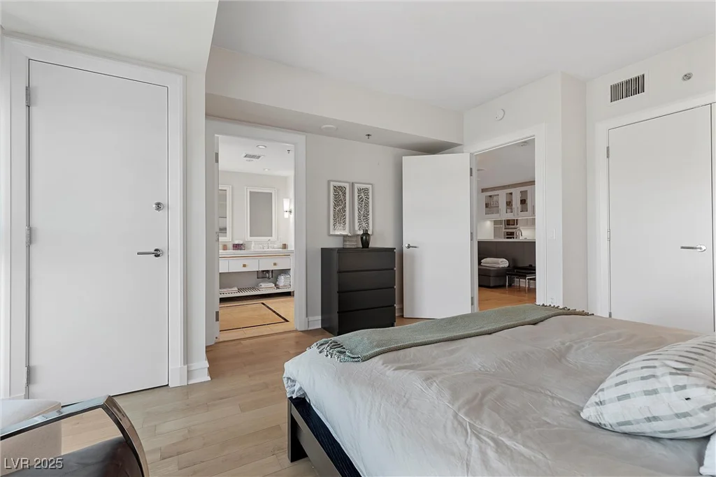 2700 Las Vegas, Las Vegas, NV 89109