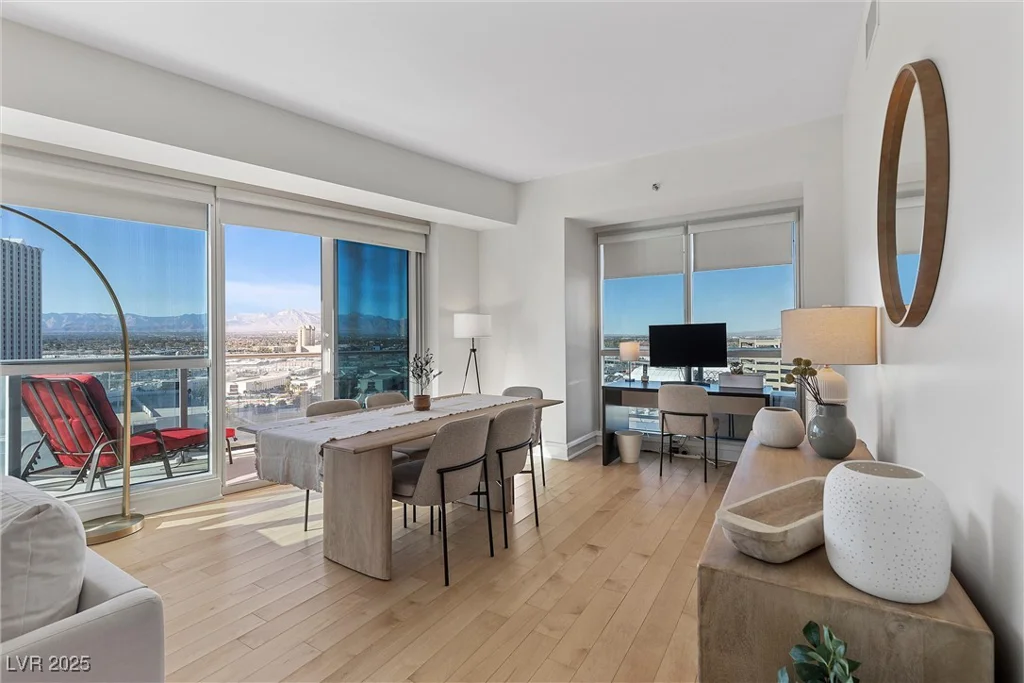 2700 Las Vegas, Las Vegas, NV 89109
