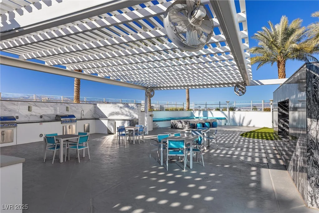 2700 Las Vegas, Las Vegas, NV 89109