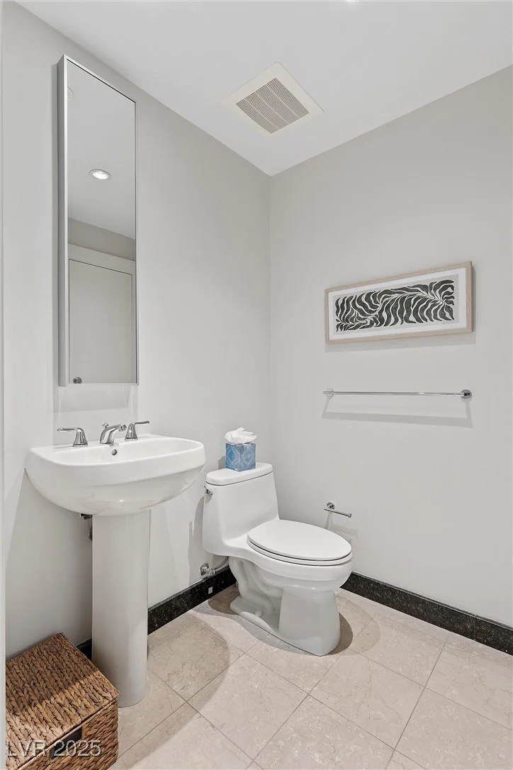 2700 Las Vegas, Las Vegas, NV 89109