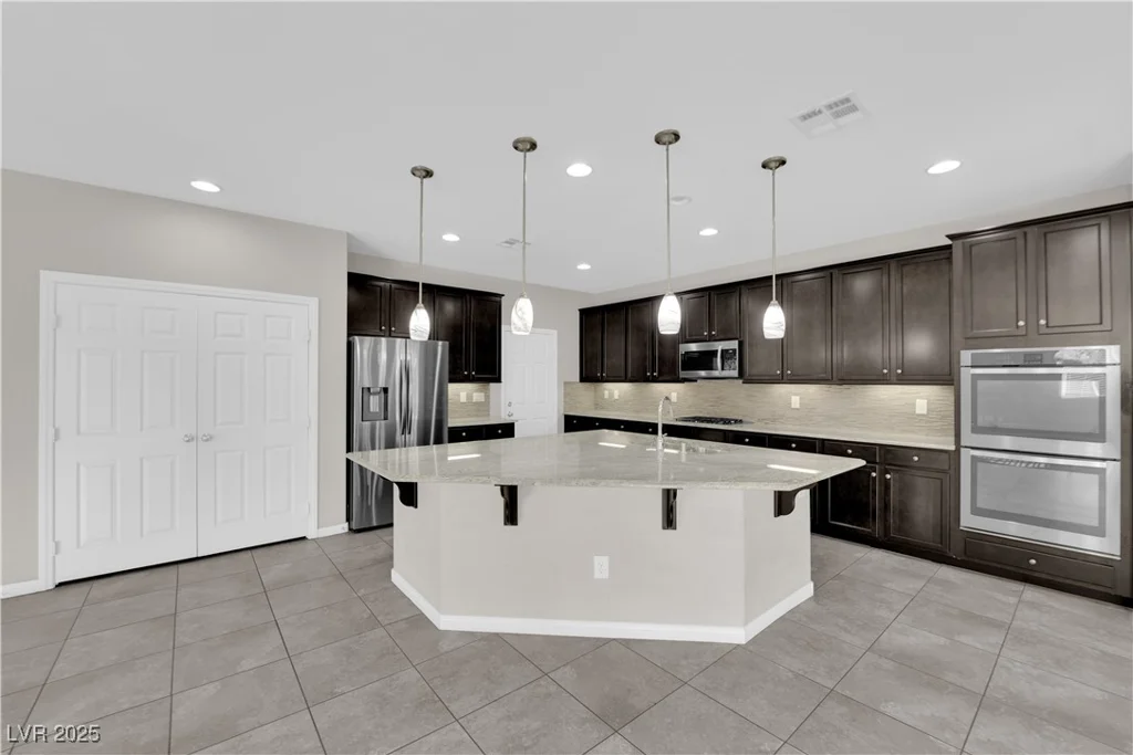 10223 Aragon Crown, Las Vegas, NV 89135