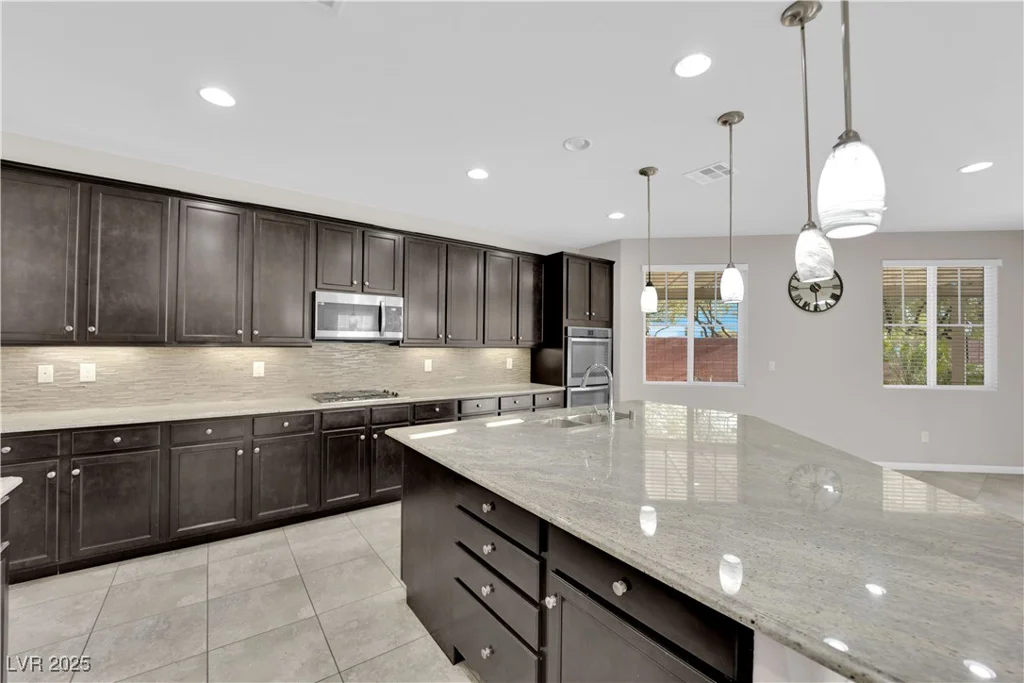 10223 Aragon Crown, Las Vegas, NV 89135