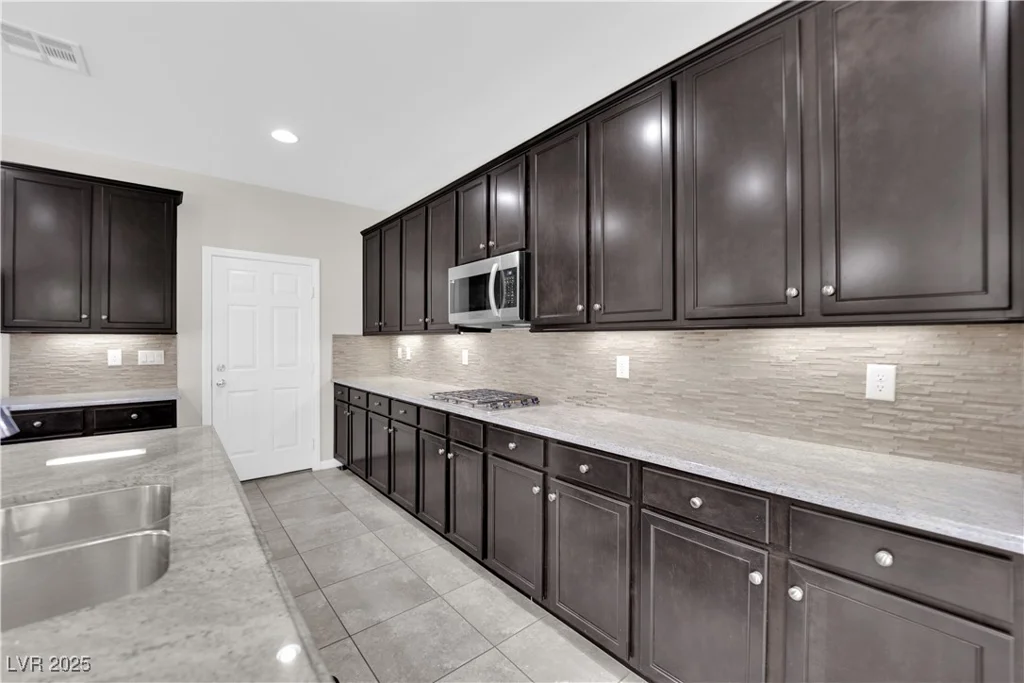 10223 Aragon Crown, Las Vegas, NV 89135
