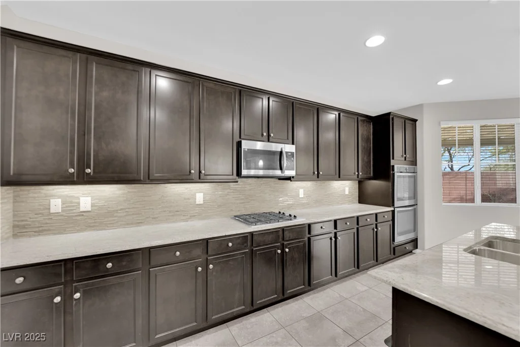 10223 Aragon Crown, Las Vegas, NV 89135