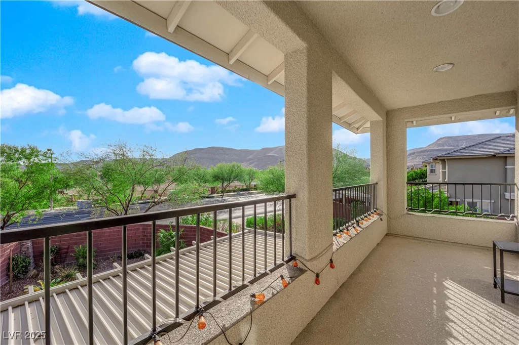 10223 Aragon Crown, Las Vegas, NV 89135