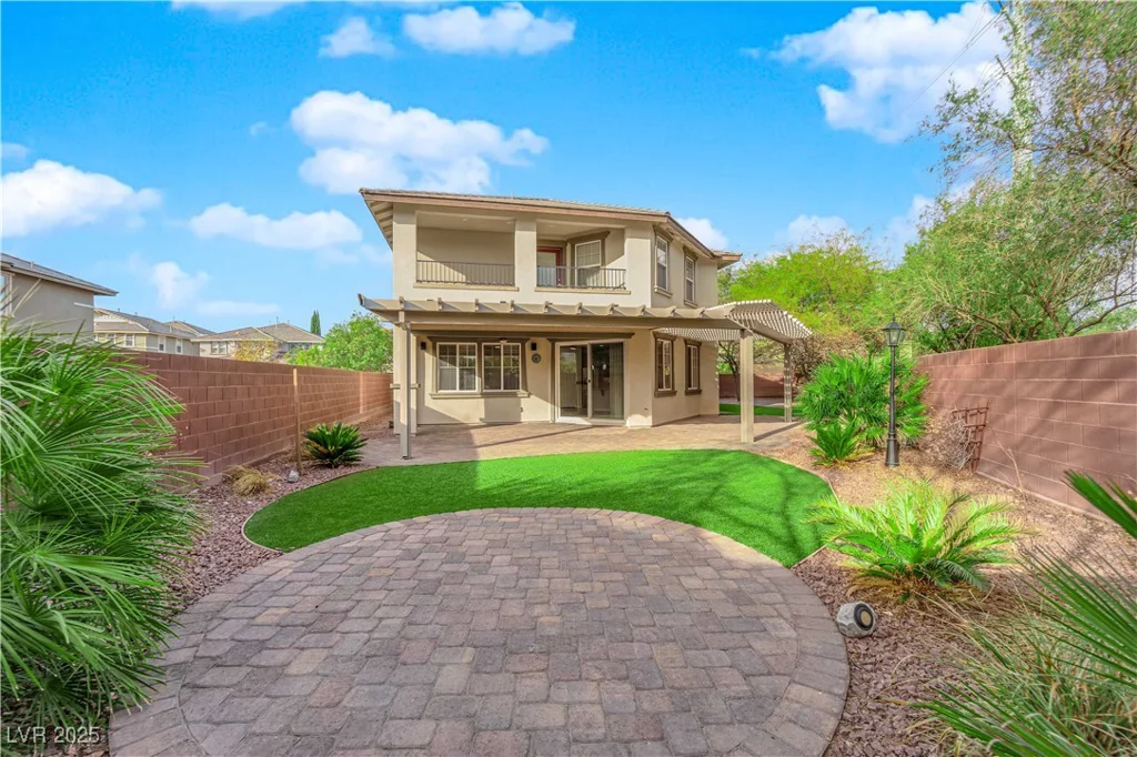 10223 Aragon Crown, Las Vegas, NV 89135