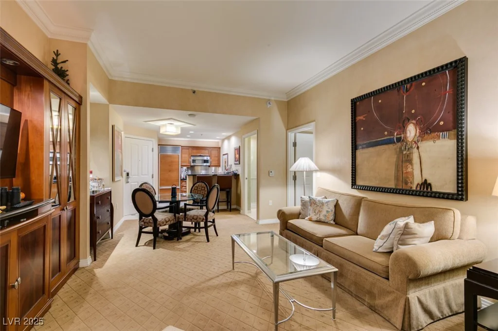145 HARMON, Las Vegas, NV 89109
