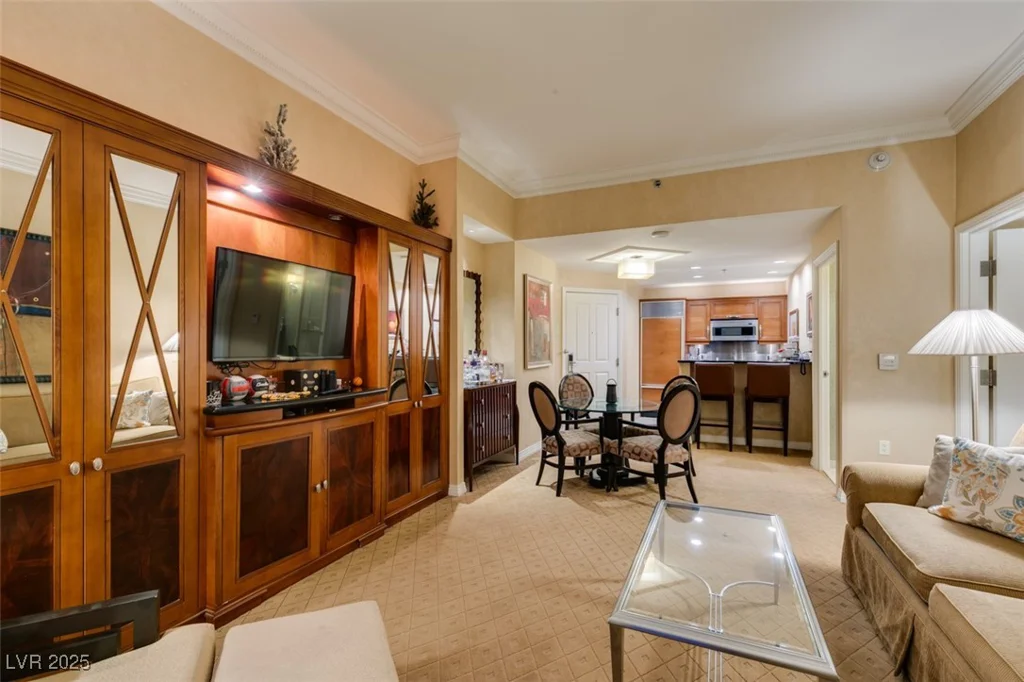 145 HARMON, Las Vegas, NV 89109