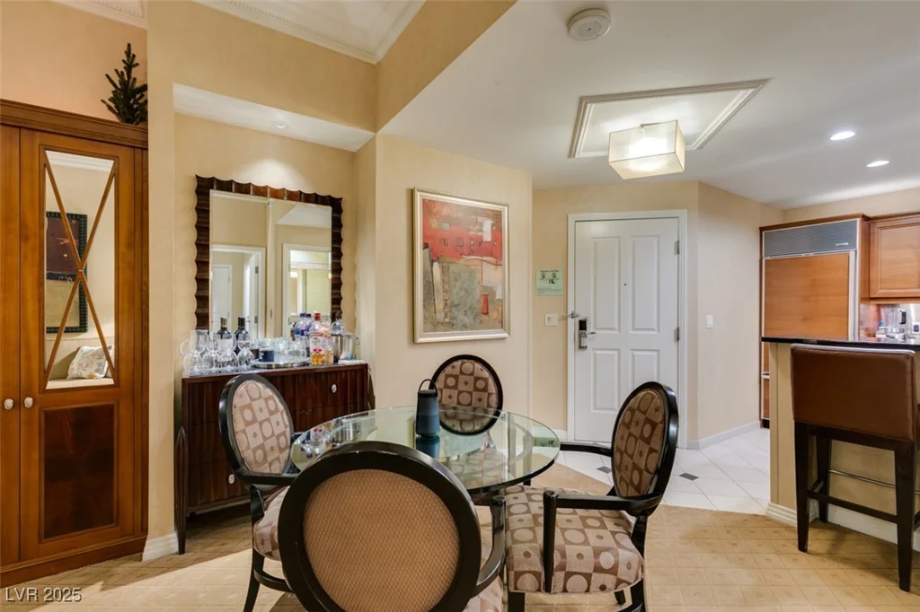 145 HARMON, Las Vegas, NV 89109