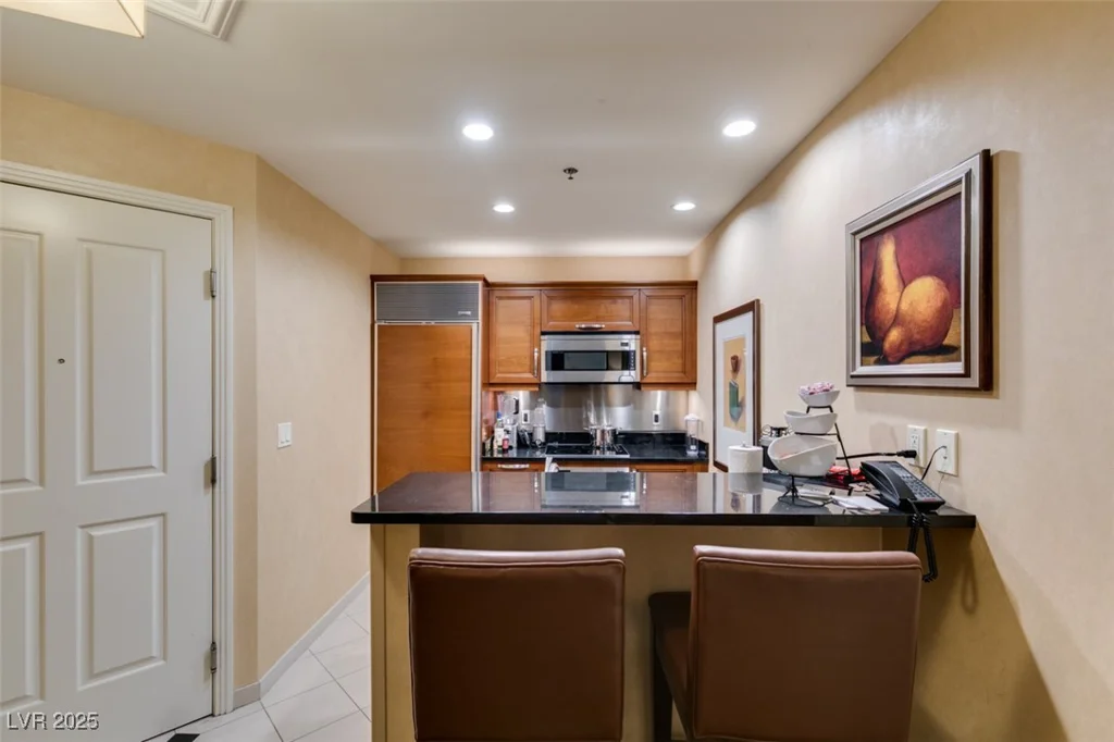 145 HARMON, Las Vegas, NV 89109
