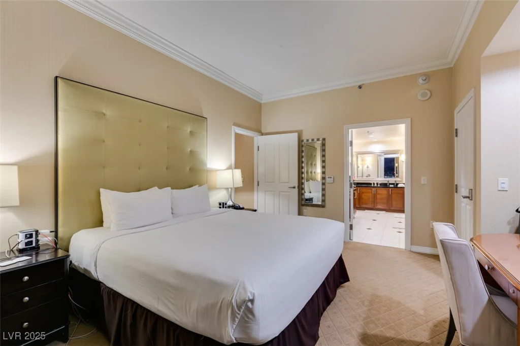 145 HARMON, Las Vegas, NV 89109